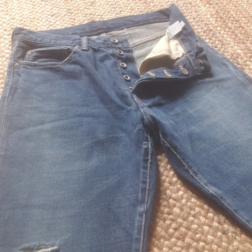 Chimala distressed ankle jeans size 29
